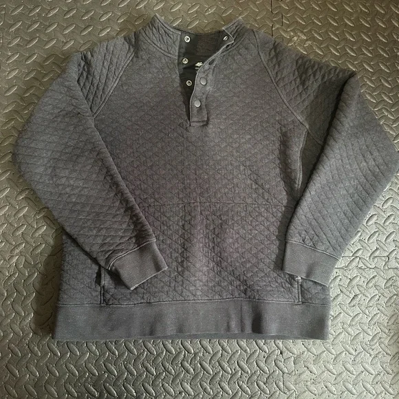 Eddie Bauer Men's Quilted pullover - Picture 1 of 4